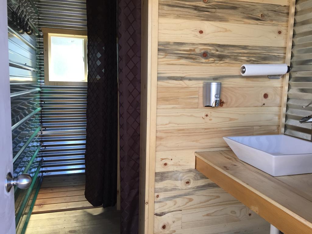Lupine Cabin, Glamour Camping, Stunning Skies And Sunrise Views มอนติเชลโล ภายนอก รูปภาพ